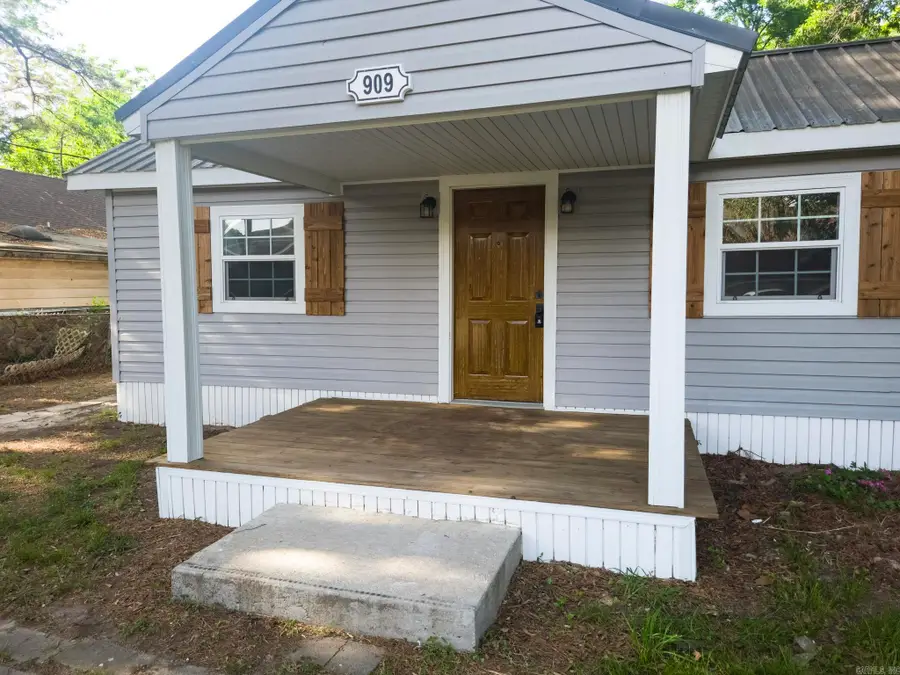 Address Withheld By Seller, Stuttgart, AR 72160 - #2