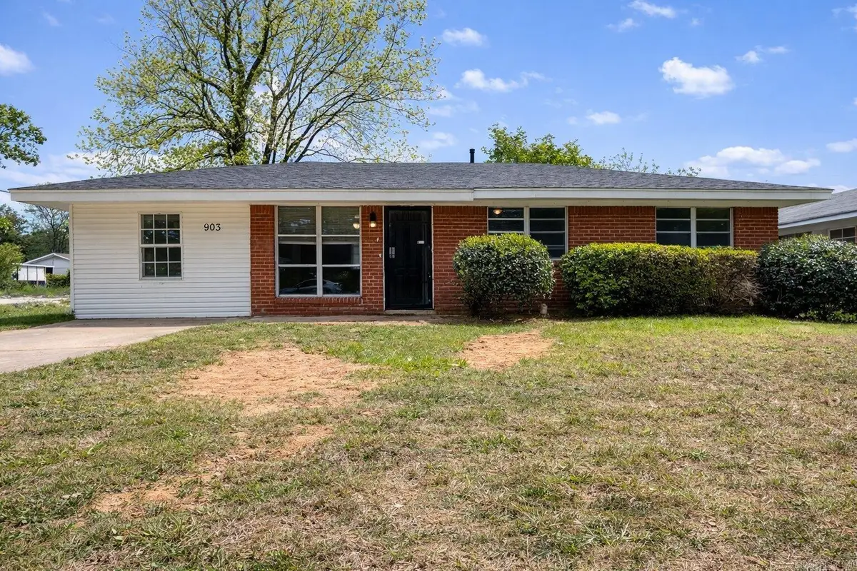 903 Belmont Dr, Pine Bluff, AR 71601 - #1