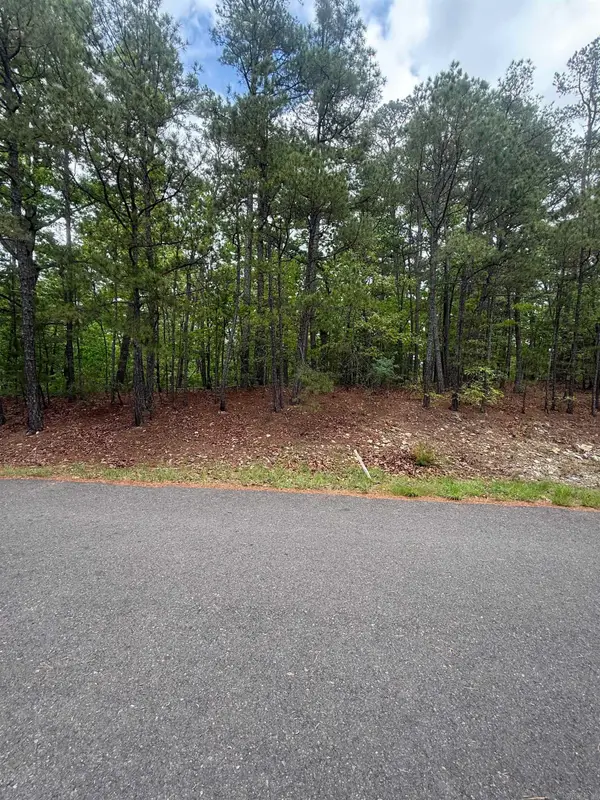 37 Dominar Way, Hot Springs Village, AR 71909
