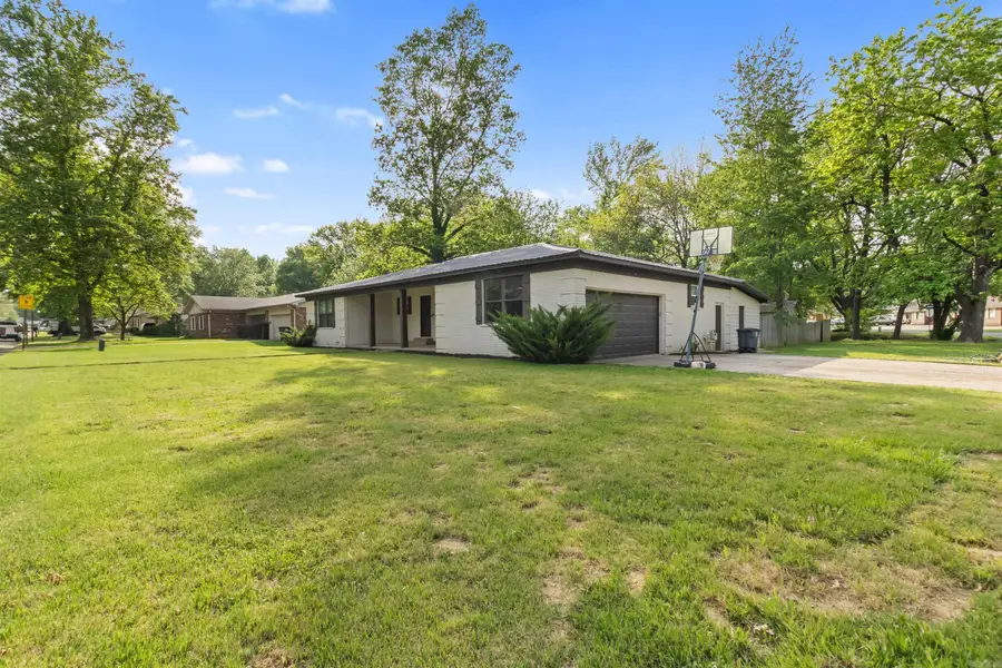 1 Foxboro Drive, Searcy, AR 72143 - #3