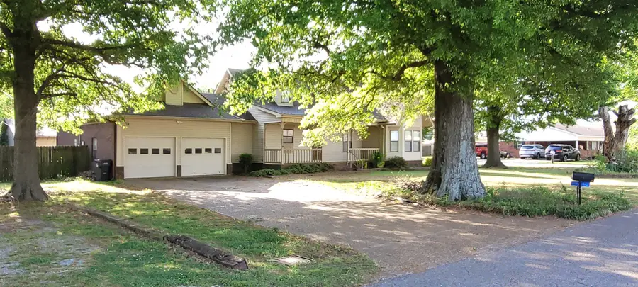 300 Colonial Drive, Walnut Ridge, AR 72476 - #2