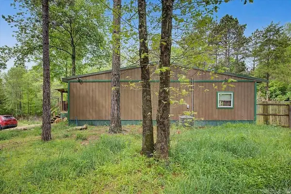 187 Moncus Loop, Amity, AR 71921