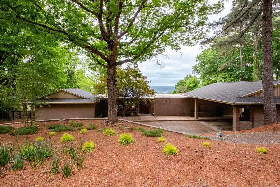 18 Hearthside Drive, Little Rock, AR 72207 - #2