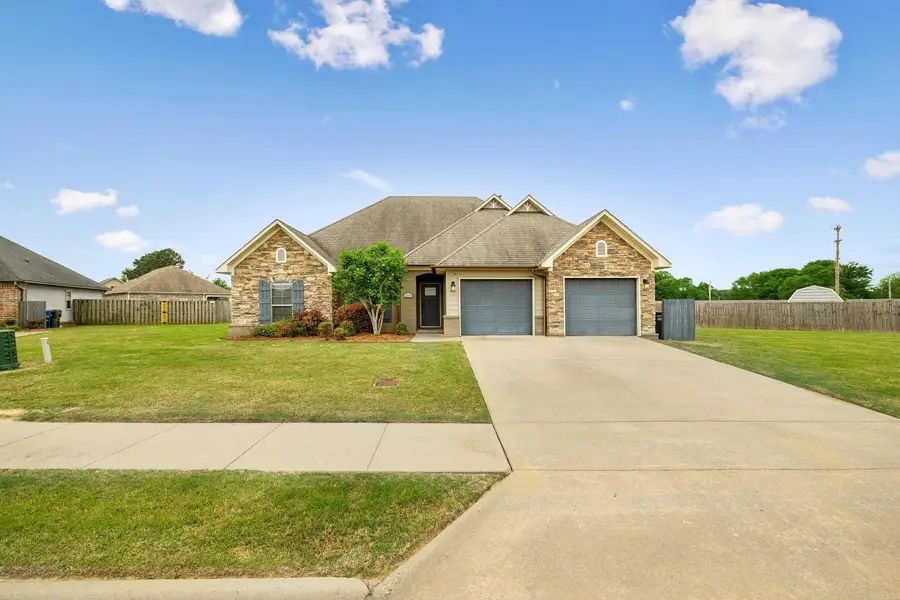 2045 Bellingrath Gardens, Conway, AR 72034 - #2