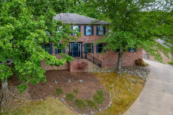 13815 Huntleigh Drive, Little Rock, AR 72212