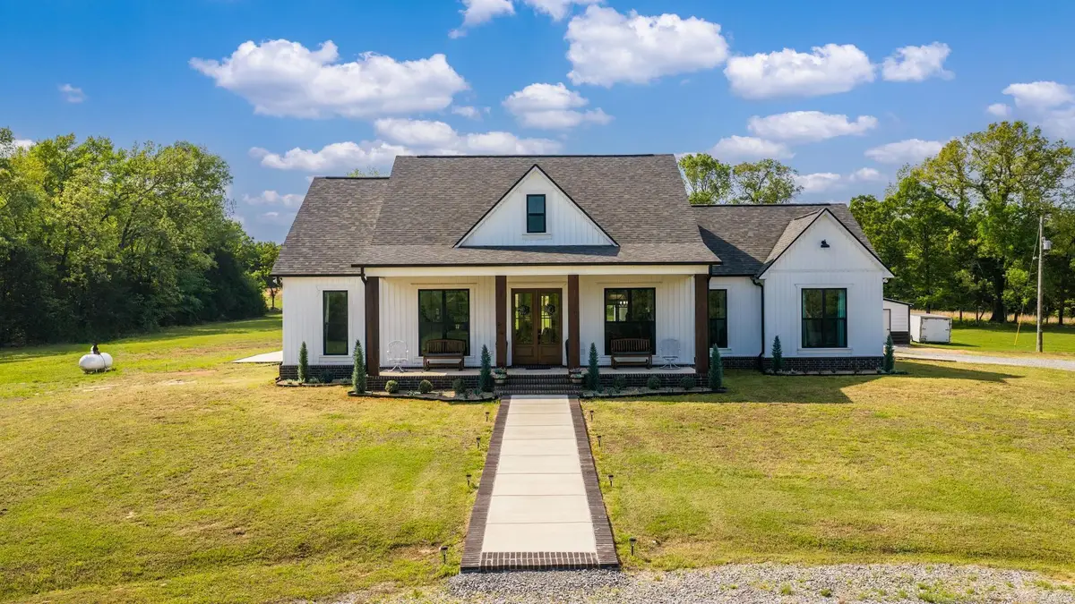 107 Holloway, Greenbrier, AR 72058 - #1