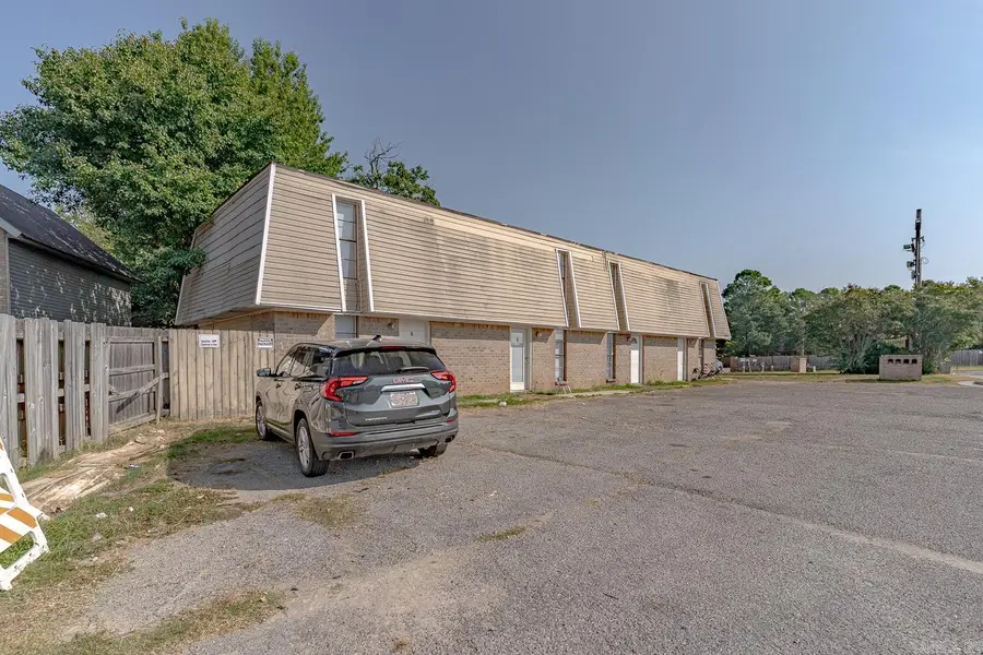 1900 Cedar Heights Dr., Jonesboro, AR 72401 - #3