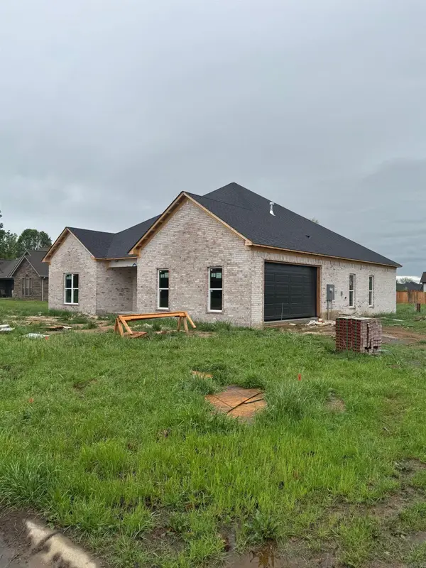 27 Weaver Circle, Vilonia, AR 72173