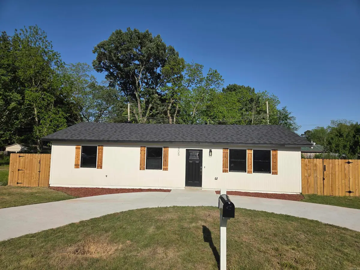 305 Thomas Circle, Lonoke, AR 72086 - #1