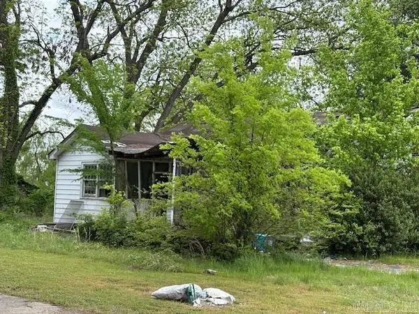 107 E Lake, Sherrill, AR 72152