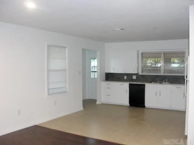 610 6th Ave, Conway, AR 72032 - #2