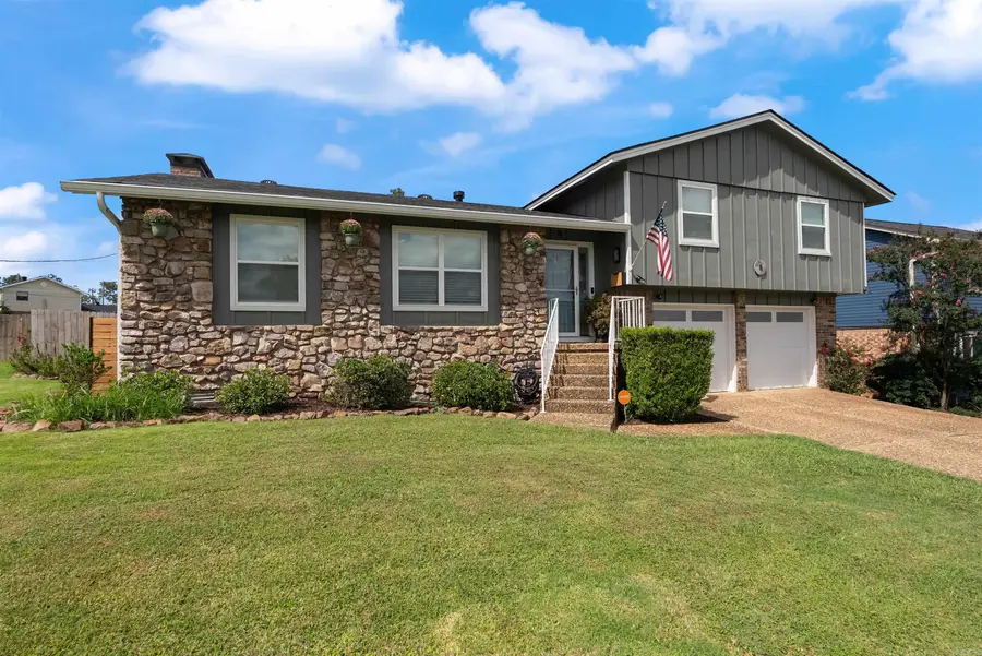 8 Walnut Valley Drive, Little Rock, AR 72211 - #2