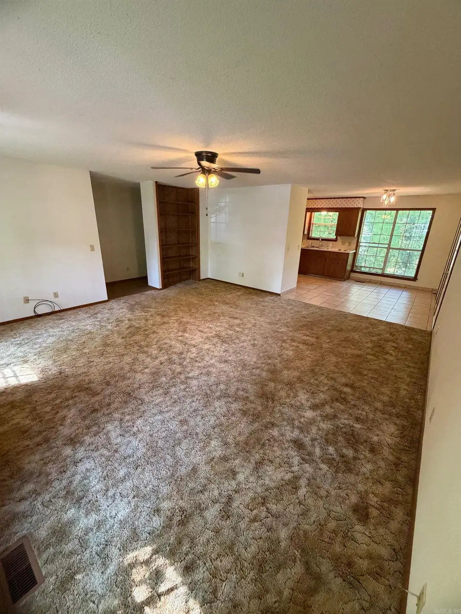 9 King Drive, Clarksville, AR 72830 - #3