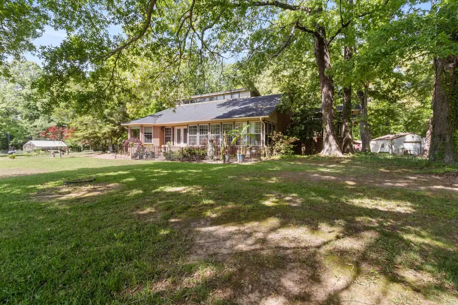 250 Ivy Drive, Lonoke, AR 72086 - #3