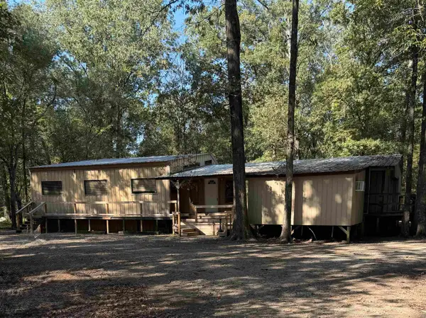 70 Green Head Lane, Altheimer, AR 72004