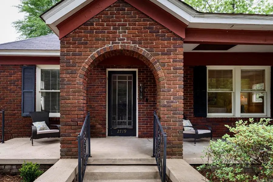 2719 N University Avenue, Little Rock, AR 72207 - #2
