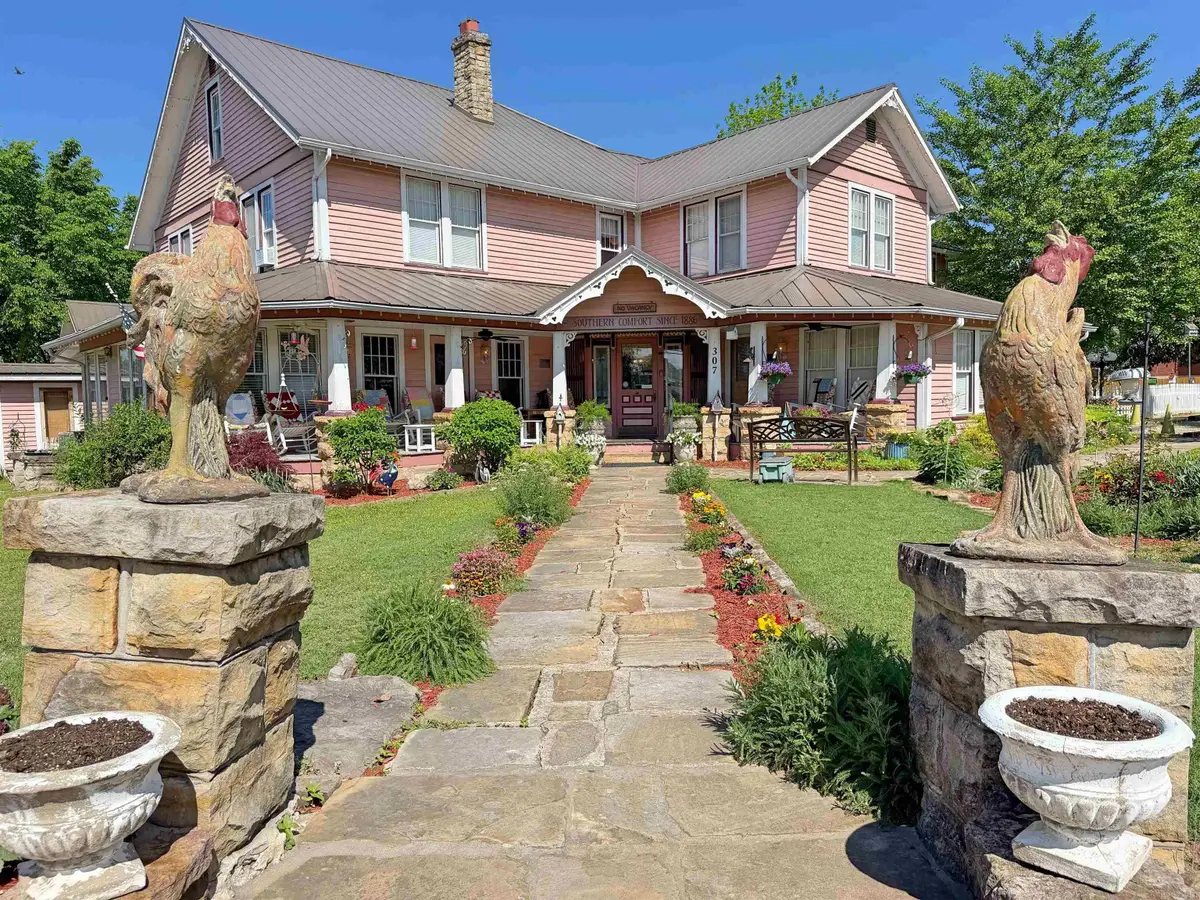 307 W Washington St., Mountain View, AR 72560 - #1