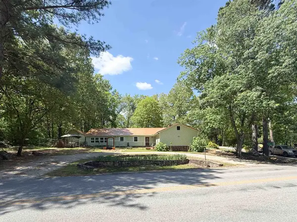 50 Cherokee Drive, Cherokee Village, AR 72529
