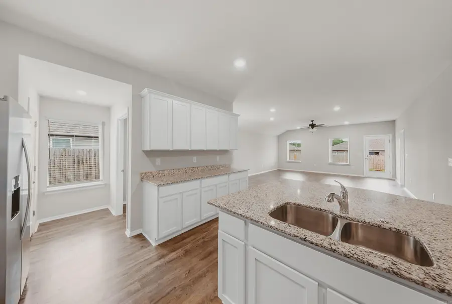 806 Comanche Drive, Gentry, AR 72734 - #3