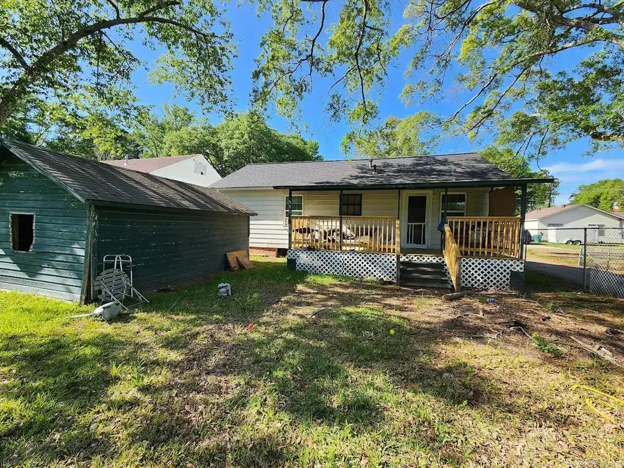 1207 Robinson, El Dorado, AR 71730 - #3