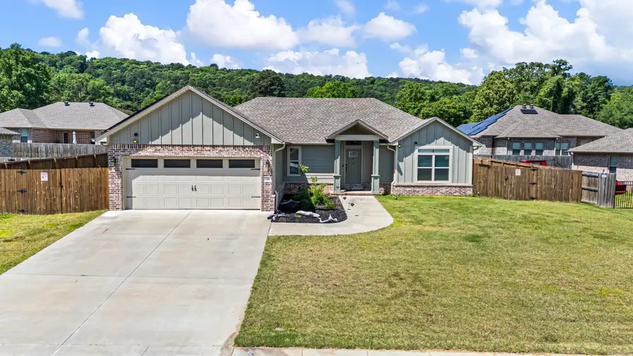 1100 Lindsey Lane, Russellville, AR 72801 - #2