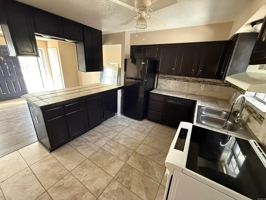 201 Natalie Ln, Jacksonville, AR 72076 - #3