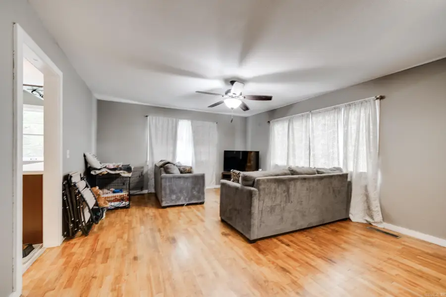 1204 W Main Street, Heber Springs, AR 72543 - #3