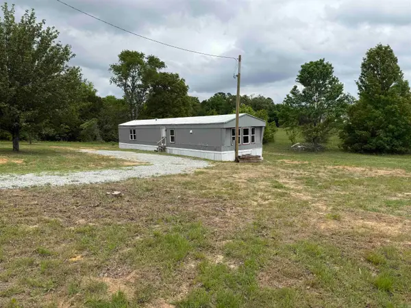 737 Gravel Hill Road, Romance, AR 72136