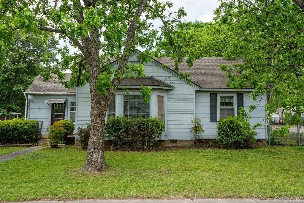 404 W Curran Street, Des Arc, AR 72040 - #1