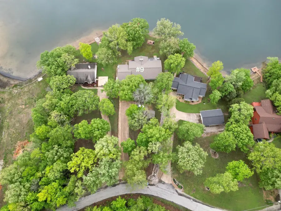 9 Keosauqua Drive, Cherokee Village, AR 72529 - #3