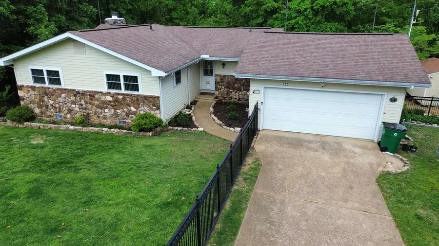 300 Victoria Drive, Horseshoe Bend, AR 72512 - #2