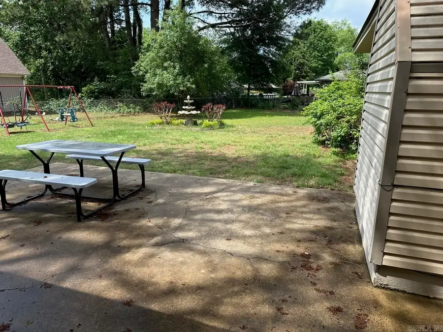 111 Hefner Street, Searcy, AR 72143 - #3