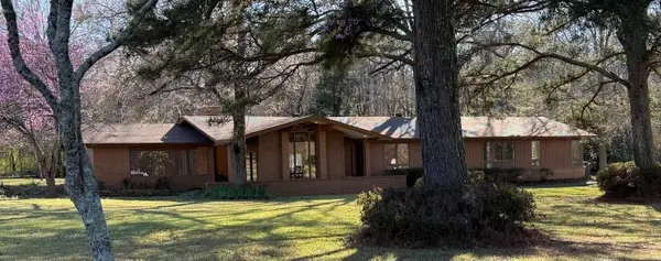 18209 Cantrell, Little Rock, AR 72223