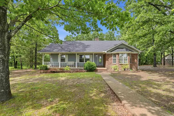 17 Pigeon Roost Drive, Solgohachia, AR 72156