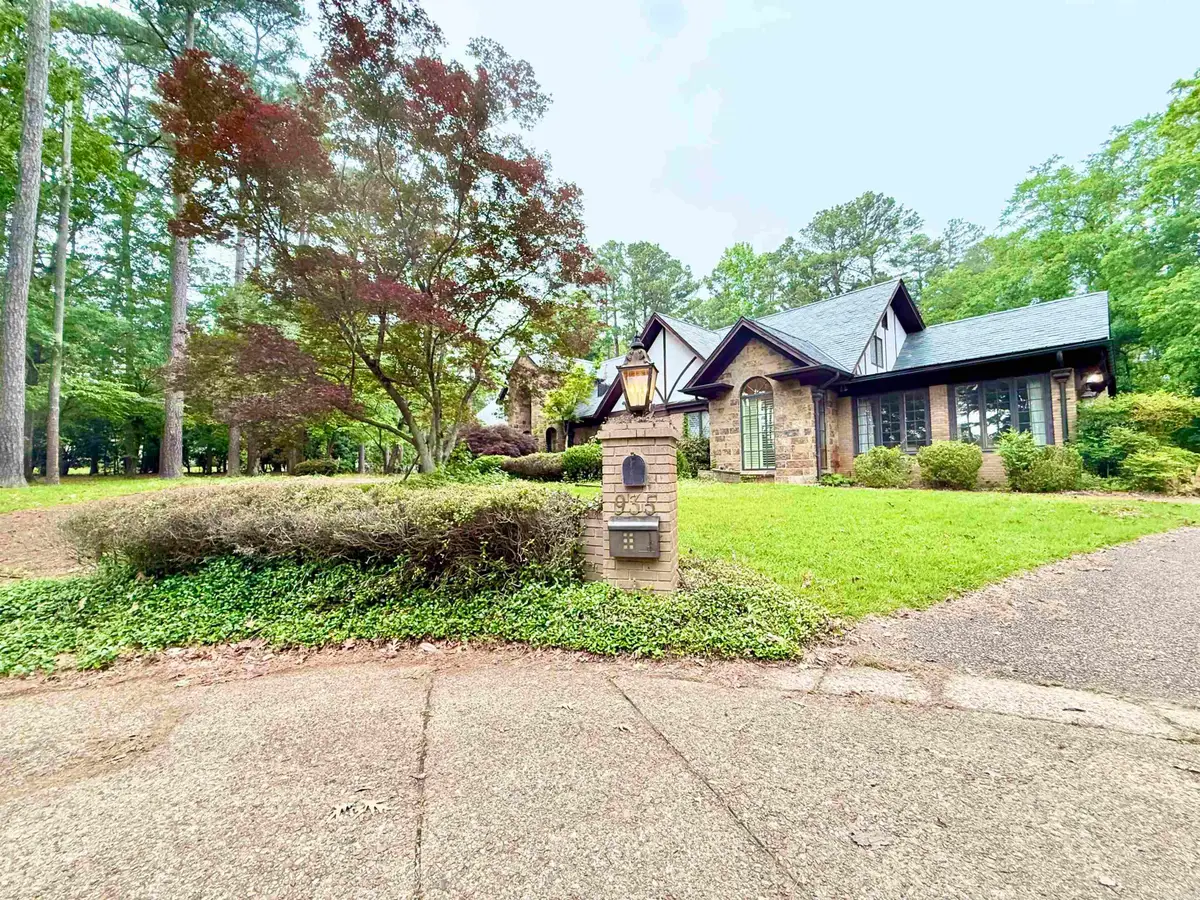 935 Brookridge Drive, Camden, AR 71701 - #1
