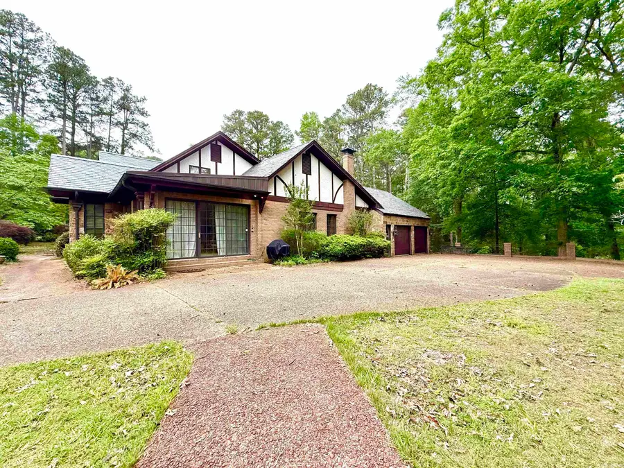 935 Brookridge Drive, Camden, AR 71701 - #2
