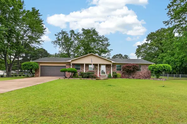 32 Mark Lynn Circle, Cabot, AR 72023
