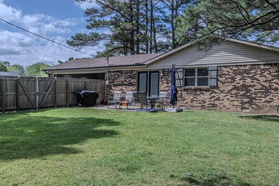 911 Alice Street, Paragould, AR 72450 - #3