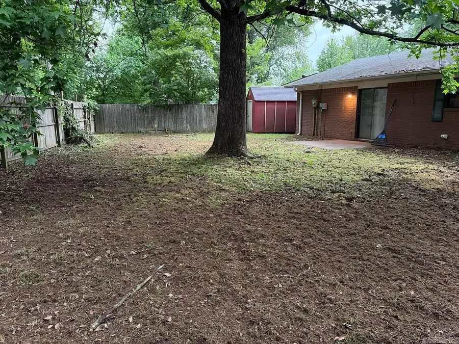 2112 E 14th Street, Russellville, AR 72802 - #2