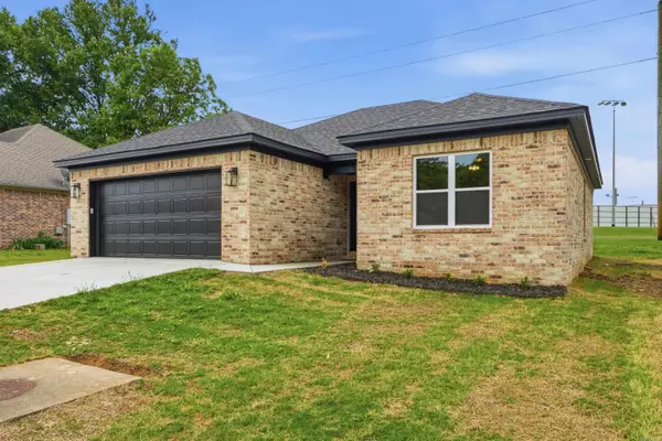 106 Parkway Avenue, Morrilton, AR 72110