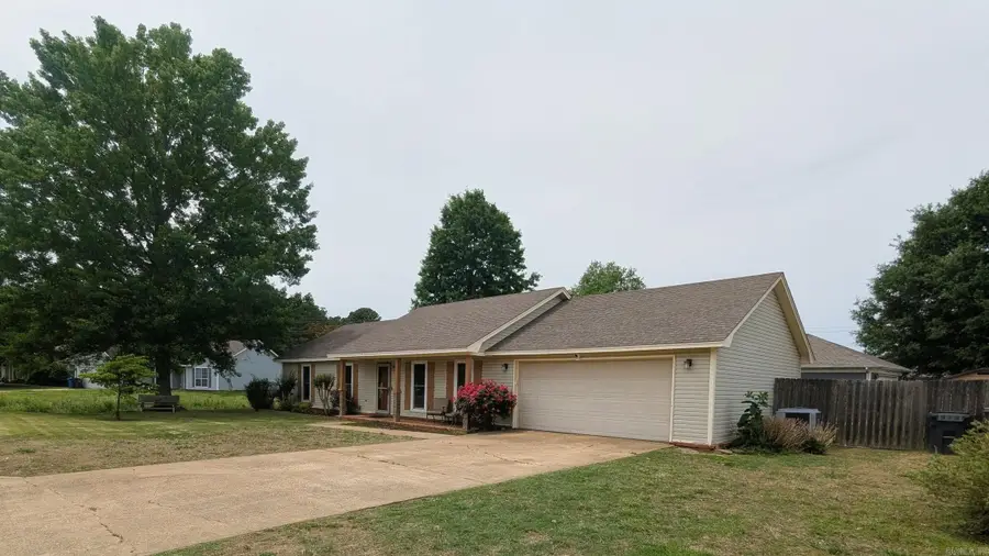 327 Sagewood Drive, Jonesboro, AR 72405 - #2