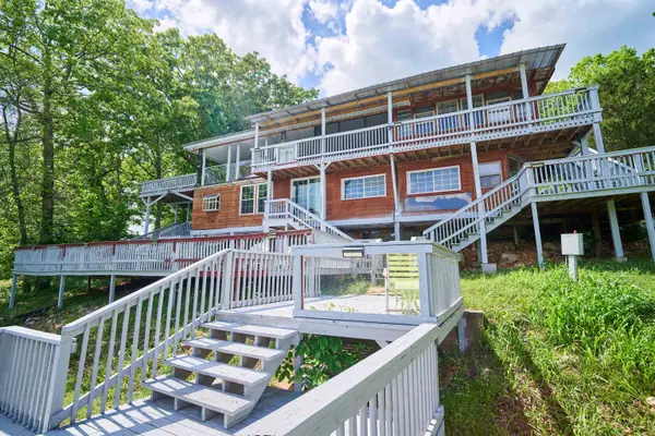 330 Robin Hood Ln, Hardy, AR 72542