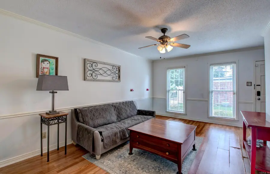 601 Brookside Drive, Apt 8, Little Rock, AR 72205 - #3