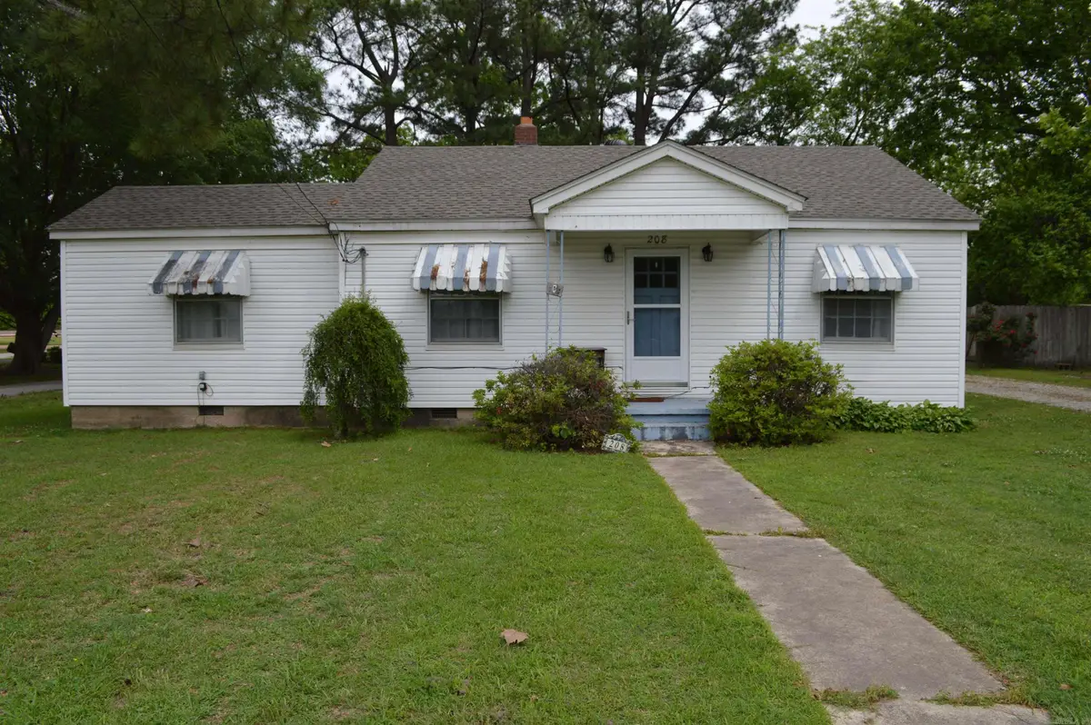 208 N Cole Street, Harrisburg, AR 72432 - #1