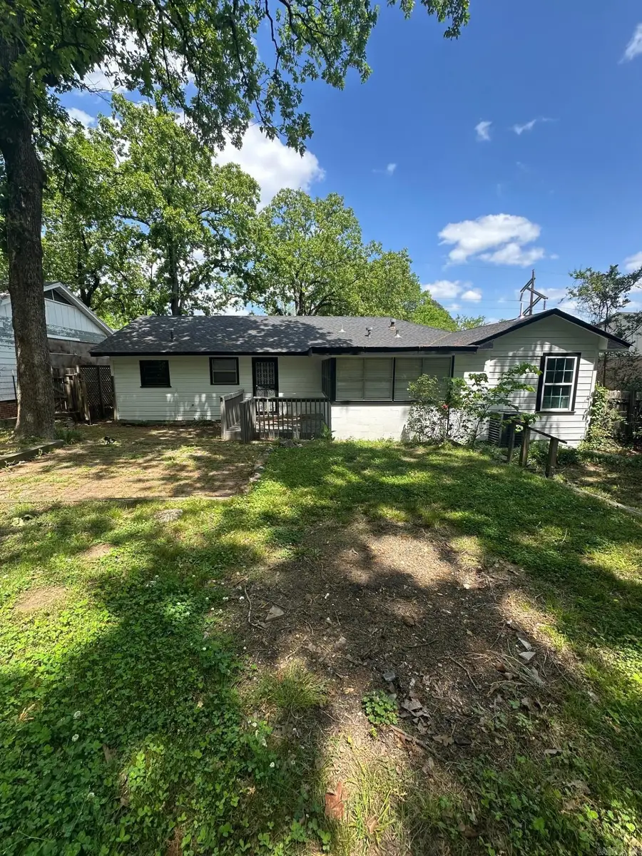 5909 Lee Avenue, Little Rock, AR 72205 - #2