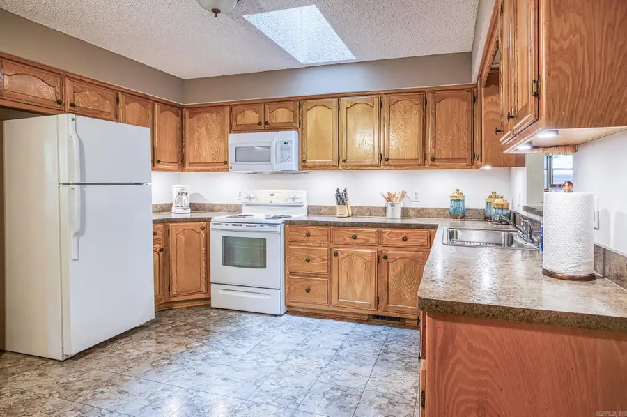 20 Lagranja Circle, Hot Springs Village, AR 71909 - #3