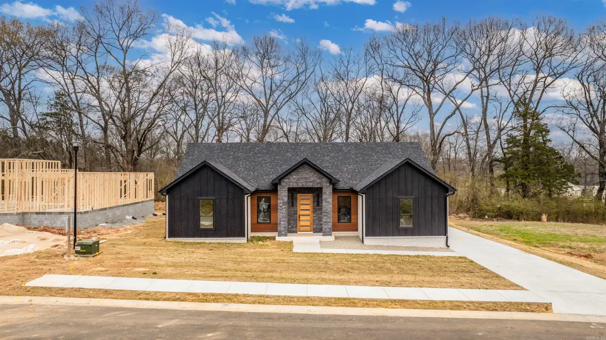 16 Avondale Road, Cabot, AR 72023 - #1