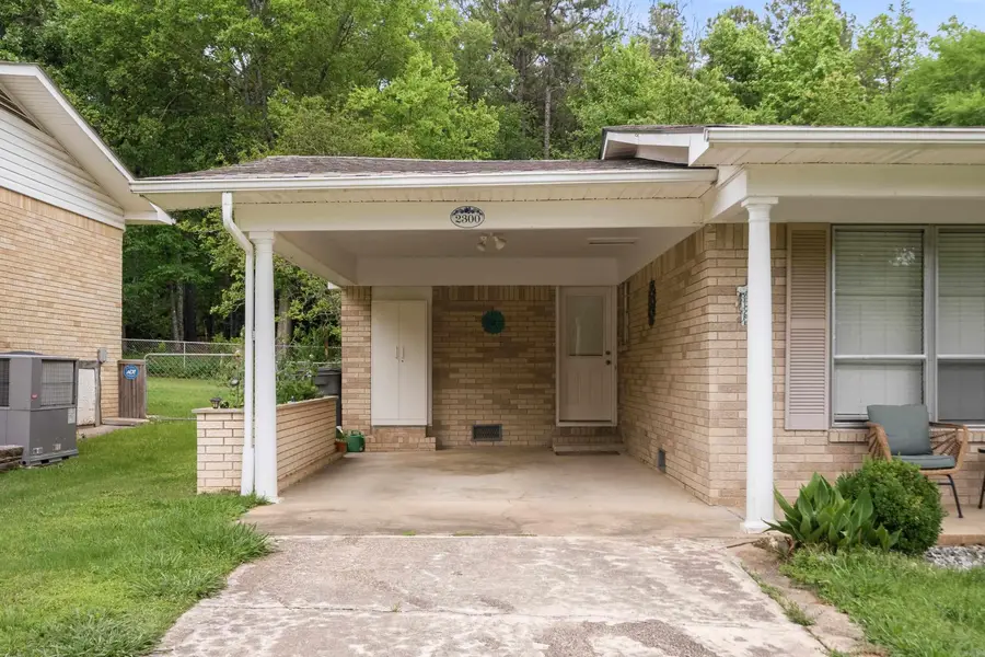 2300 Hobson Avenue, Hot Springs, AR 71913 - #2