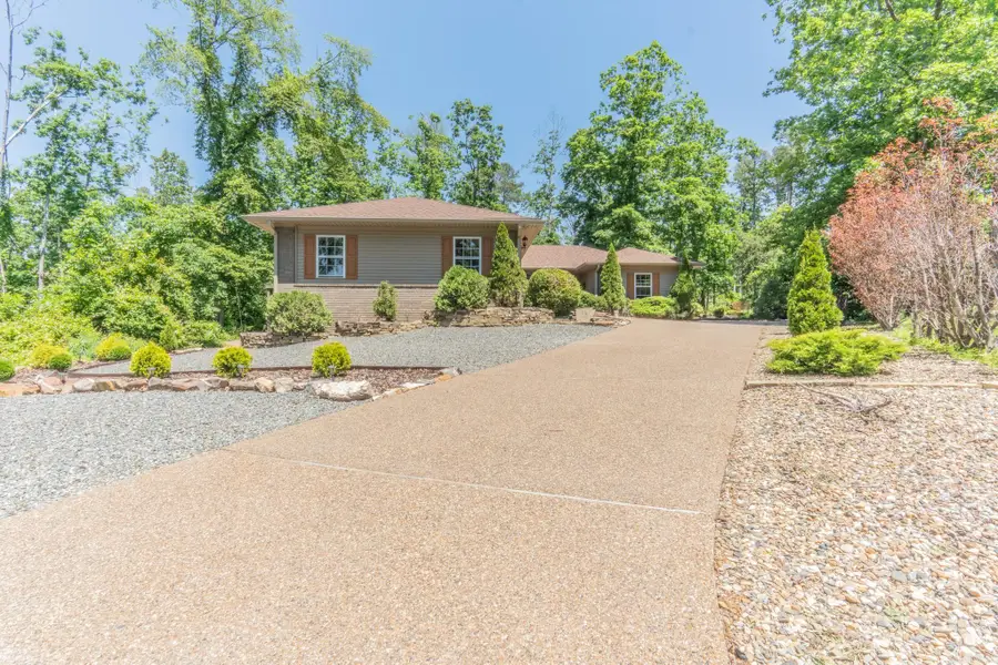 18 Burgos Lane, Hot Springs Village, AR 71909 - #2