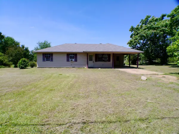 1306 Nevada 261, Prescott, AR 71857